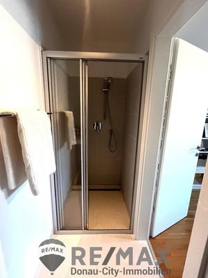 32 UG - Badezimmer Arbeitszimmer