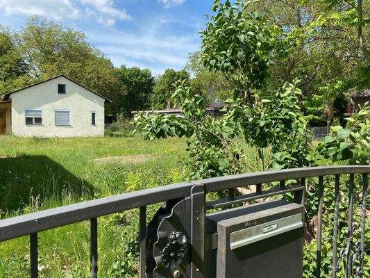 Blick auf das Grundstück