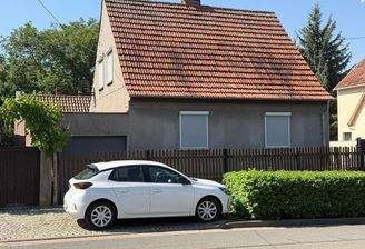 Freistehendes Einfamilienhaus wartet auf ihre Wohnideen