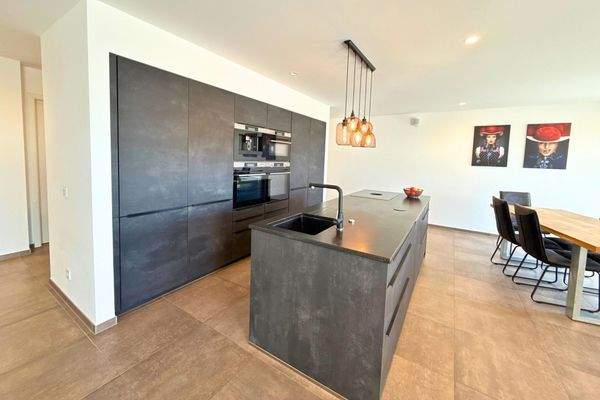 Hochwertige Design-Küche