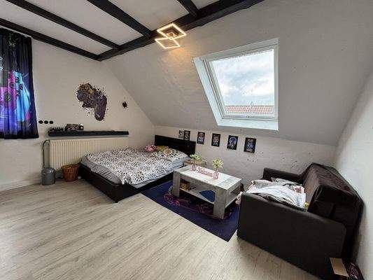 Kinderzimmer Dachgeschoss - auch als Wohnküche nutzbar