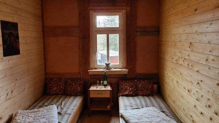Zweibettzimmer.jpg