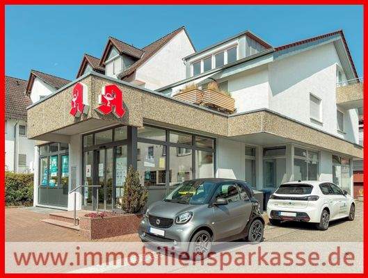 Seitenansicht mit 2 Parkplätzen