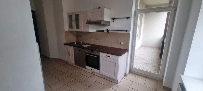 Küche mit Zugang Balkon