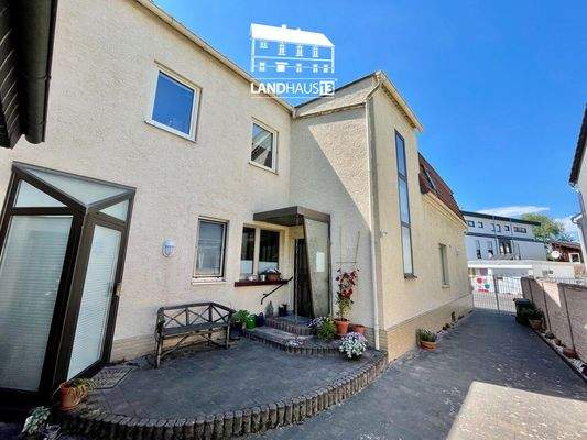 25 008 - LANDHAUS13 - Zweifamilienhaus-Finthen