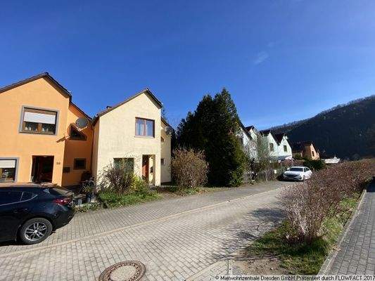 Straßenansicht - Reihenendhaus in Schlottwitz