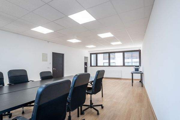 Büro-/Praxisfläche