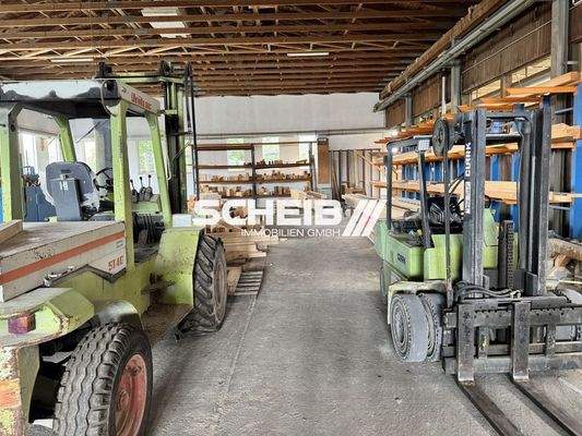 meistens mit Betonboden