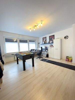 Helle Wohnung mit Büro