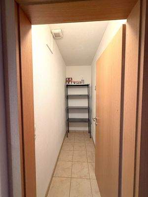 Abstellraum in der Wohnung und Kellerabteil!