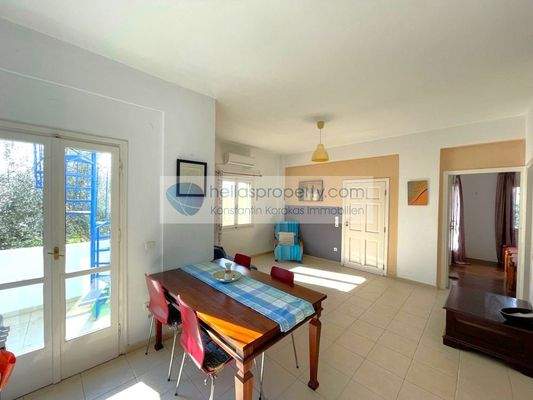 2fc12237802745c8b3c4ca5897cedf71-original