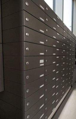 Ausstattung_Briefkastenanlage.jpg