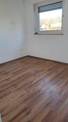 Kinderzimmer oder Büro.jpeg