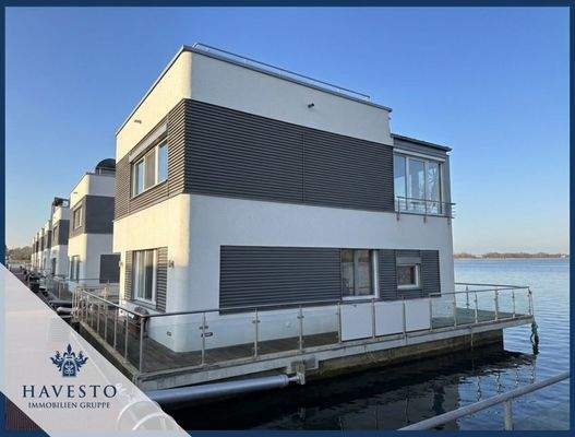 Größeres Hausboot