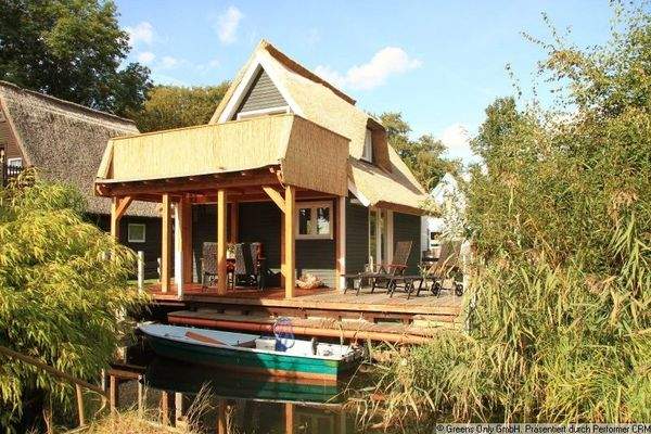 Bootshaus inkl. Boot