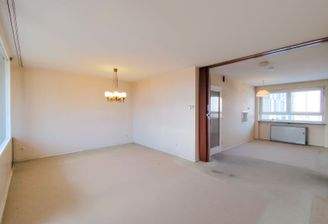 Wohnzimmer mit Essbereich