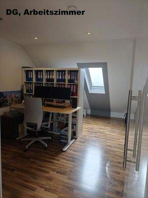 Büro, Dachgeschoss