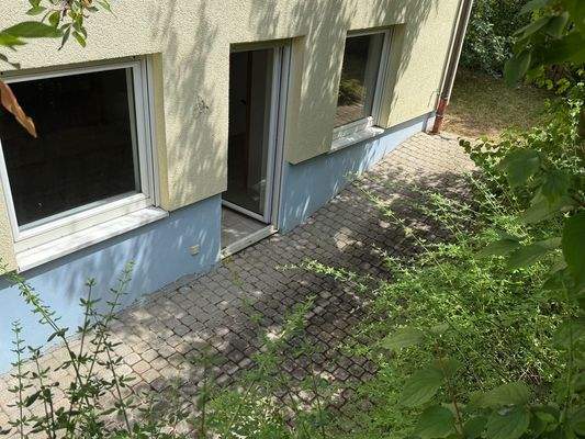 Blick Ausgang zur Terrasse ELW