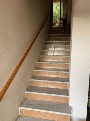 Treppe mit Marmorstufen.JPG