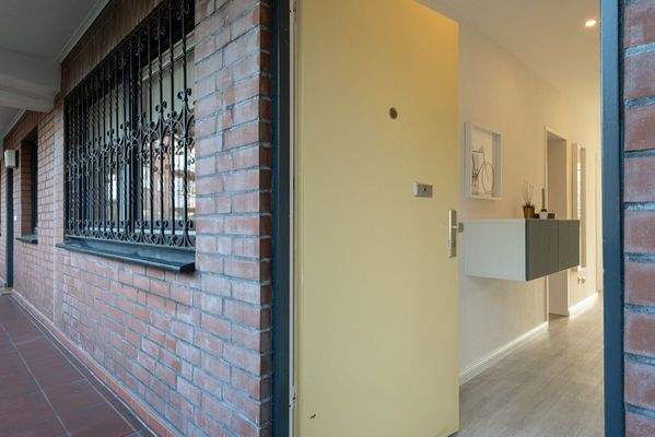 Dehnhaide 31 / Eingang