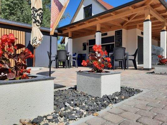 284207137_385419433539538_8595990781443614560_n.jp