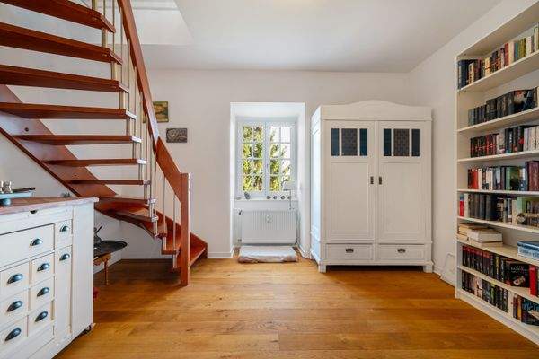 Wohnen - Arbeiten - Aufgang