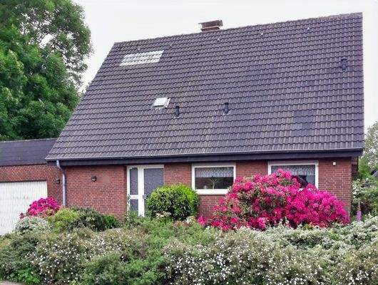 der Vorgarten zur Blütezeit