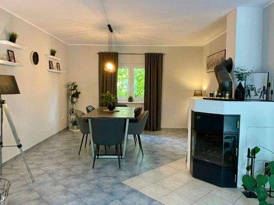 Esszimmer mit Kamin