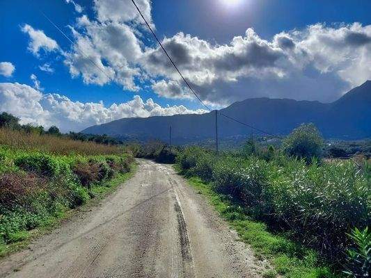 Kreta, Dramia: Grundstück in der Nähe der Strände von Kournas und Georgioupolis zu verkaufen