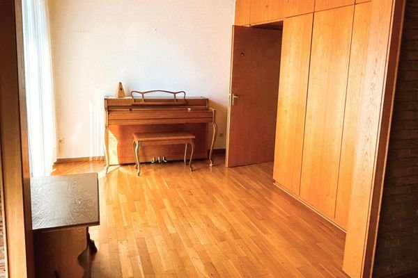 Schlafzimmer der Haupt-WE