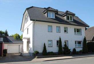 Gepflegtes Wohnhaus.JPG