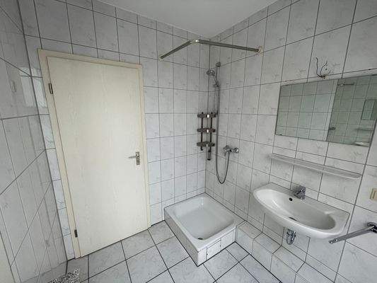 Badezimmer (DG)_03.JPG