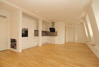 Wohnen mit offener Küche Bild 2.JPG