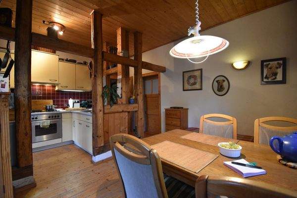 06 Essen und Kueche.JPG