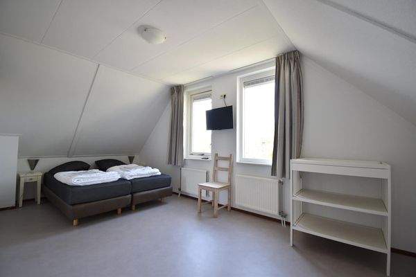 Ferienhaus Hauptschlafzimmer Aquadelta Bruinisse11
