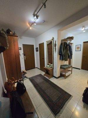 Eingangsbereich mit Spiegel