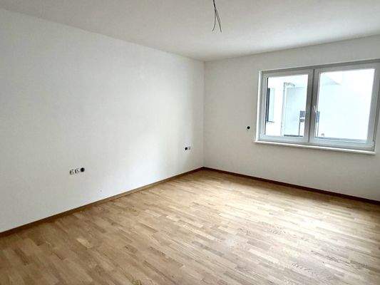 Schlafzimmer 1 mit Ankleide W2