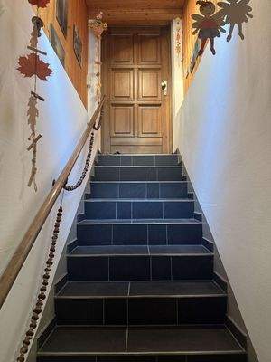 Treppe zum Hintergebäude