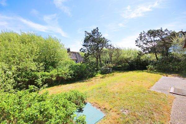 hügeliges Grundstück