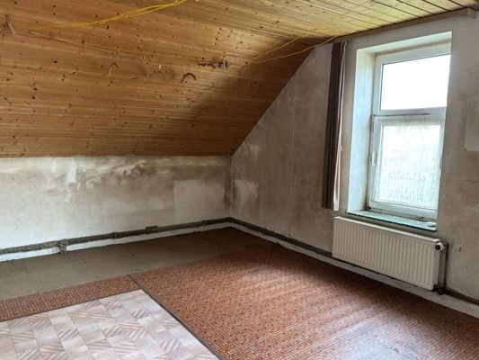 Zimmer 2 im Dachgeschoss