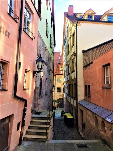 2 Zi-Maisonette-Wohnung mit dem gewissen Etwas in der Sebalder Altstadt