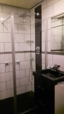 Badezimmer modern &amp; hochwertig