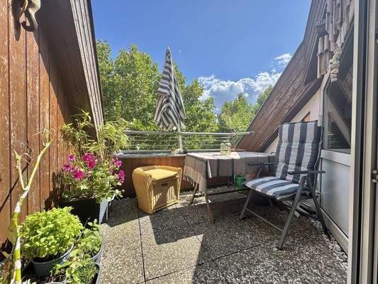 gemütlicher Sonnenbalkon