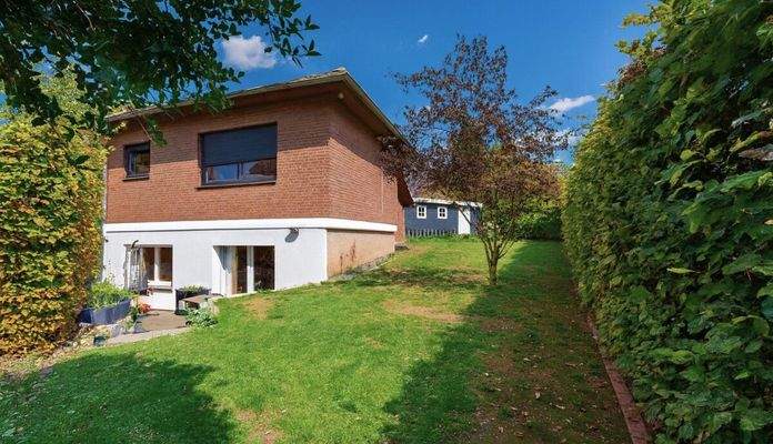 Schlaftrackt unterkellert