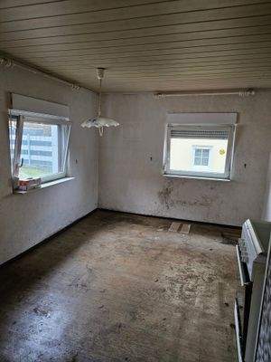 Durchgangszimmer EG.jpg