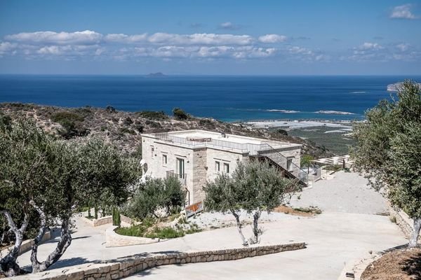 Kreta, Phalasarna: Luxuriöse Steinvilla mit freiem Meerblick zu verkaufen