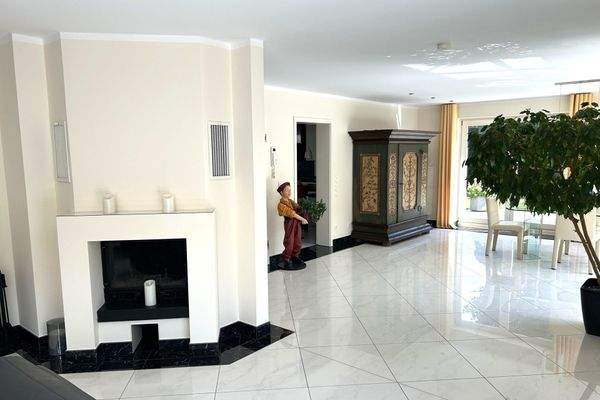 offener Kamin für Gemütlichkeit