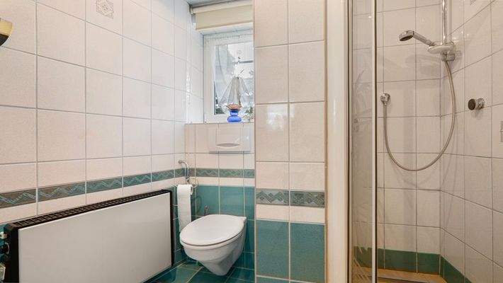 Bad Gewerbeeinheit KG