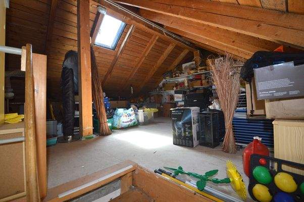 Speicher über Garage