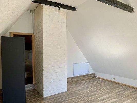 22) Wohnung DG, Zimmer 2